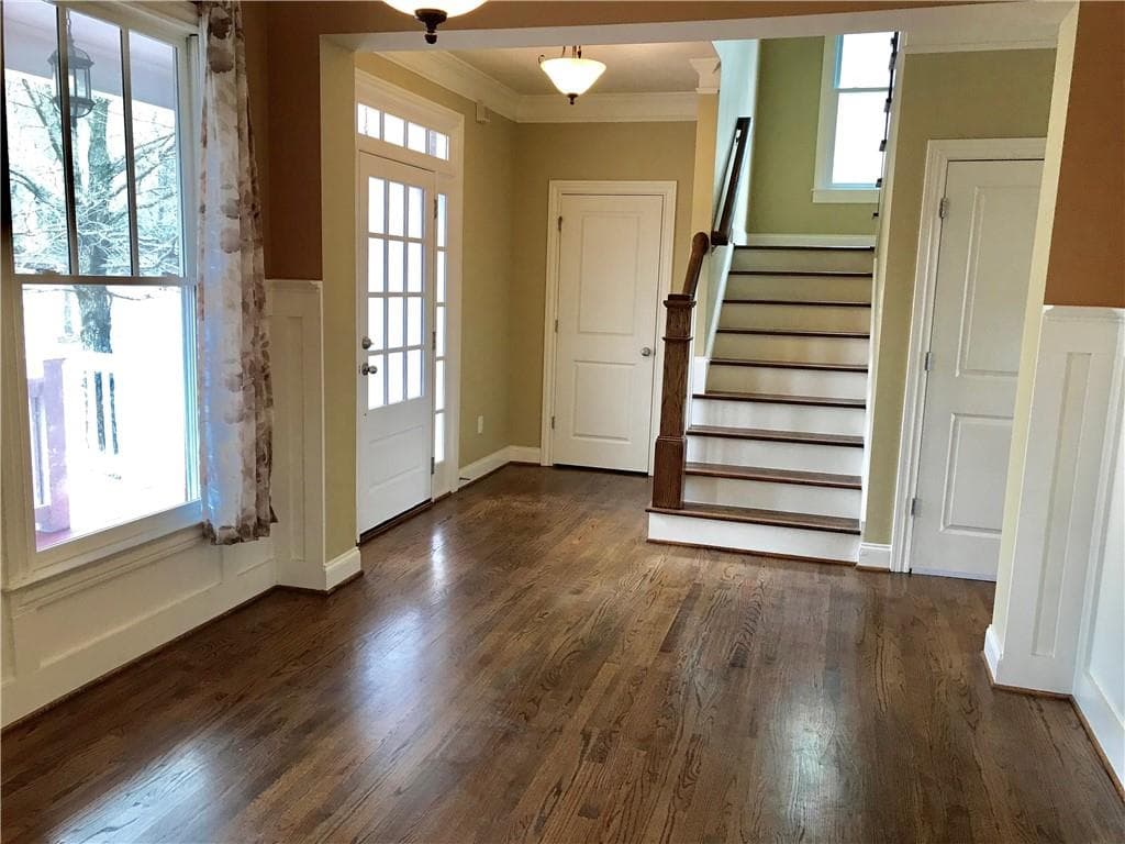 4 bedroom, 4 bathroom, 2,600 sq ft single family residence for rent at 1678 CARR Circle, Atlanta, GA 30318 for $3,800 a month — photo 3