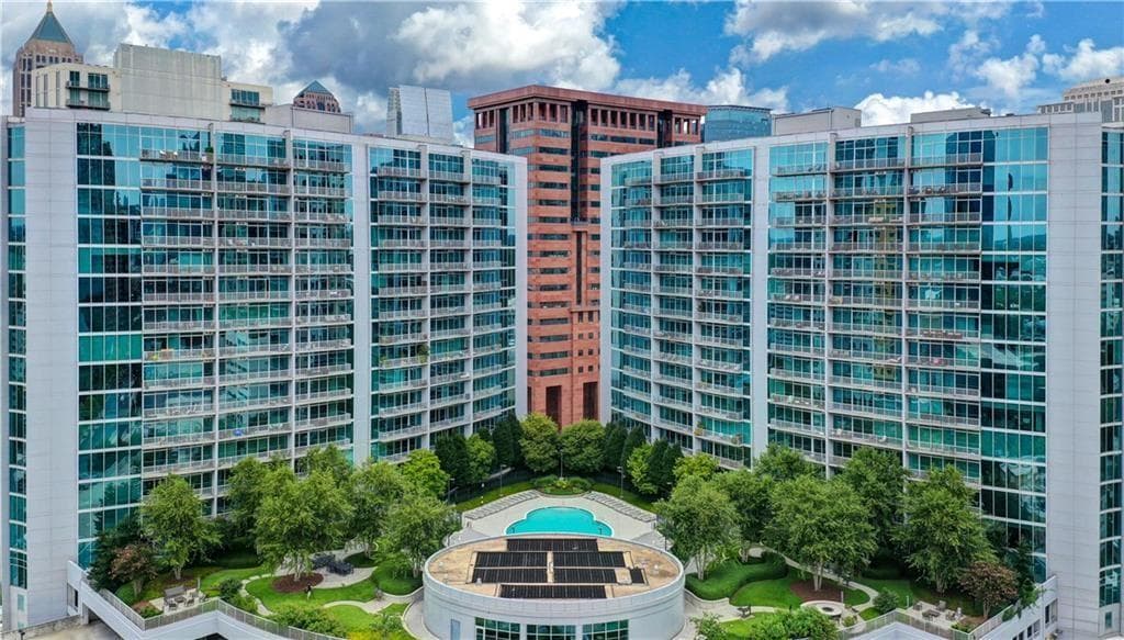 2 bedroom, 2 bathroom, 1,091 sq ft condominium for sale at 44 Peachtree Place 2024, Atlanta, GA 30309
