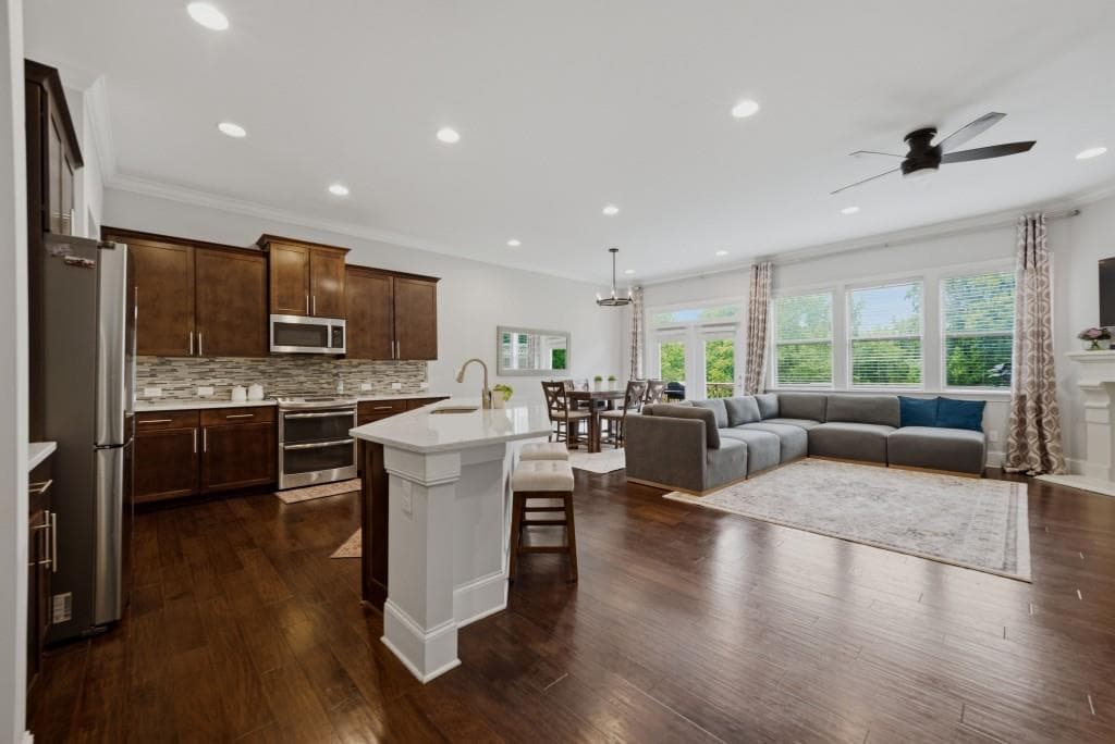 4 bedroom, 4 bathroom, 3,000 sq ft townhouse for sale at 2326 Willington Shoals Place, Smyrna, GA 30080 — photo 5