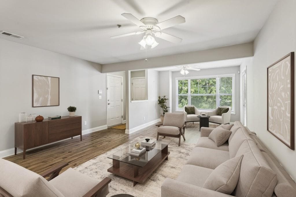 3 bedroom, 2 bathroom, 1,476 sq ft condominium sold at 208 Madison Lane, Smyrna, GA 30080