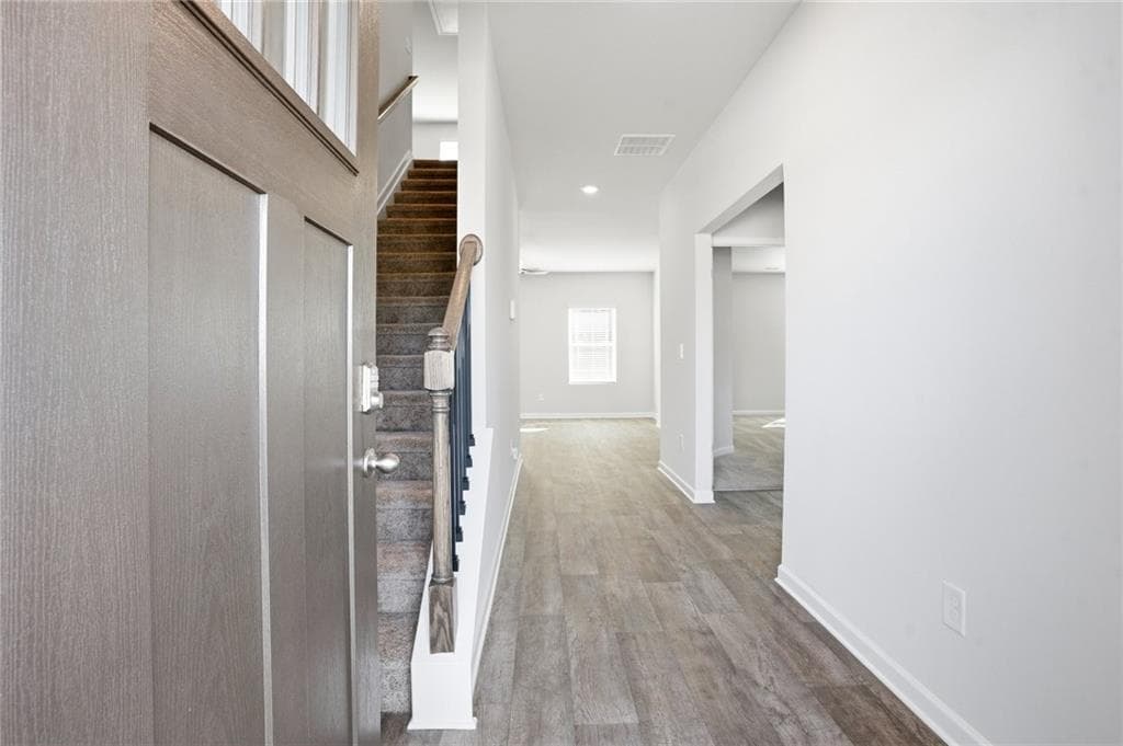 4 bedroom, 4 bathroom, 2,860 sq ft single family residence under contract at 371 Orwell Drive, Social Circle, GA 30025 — photo 2