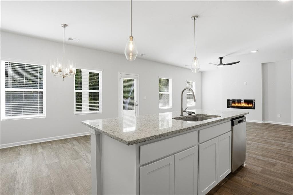 4 bedroom, 4 bathroom, 2,860 sq ft single family residence under contract at 371 Orwell Drive, Social Circle, GA 30025 — photo 7