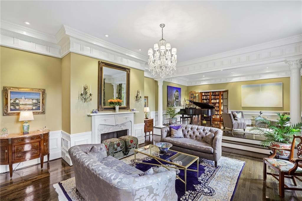 5 bedroom, 7 bathroom, 9,176 sq ft single family residence under contract at 105 Wilderbluff Court, Atlanta, GA 30328 — photo 7
