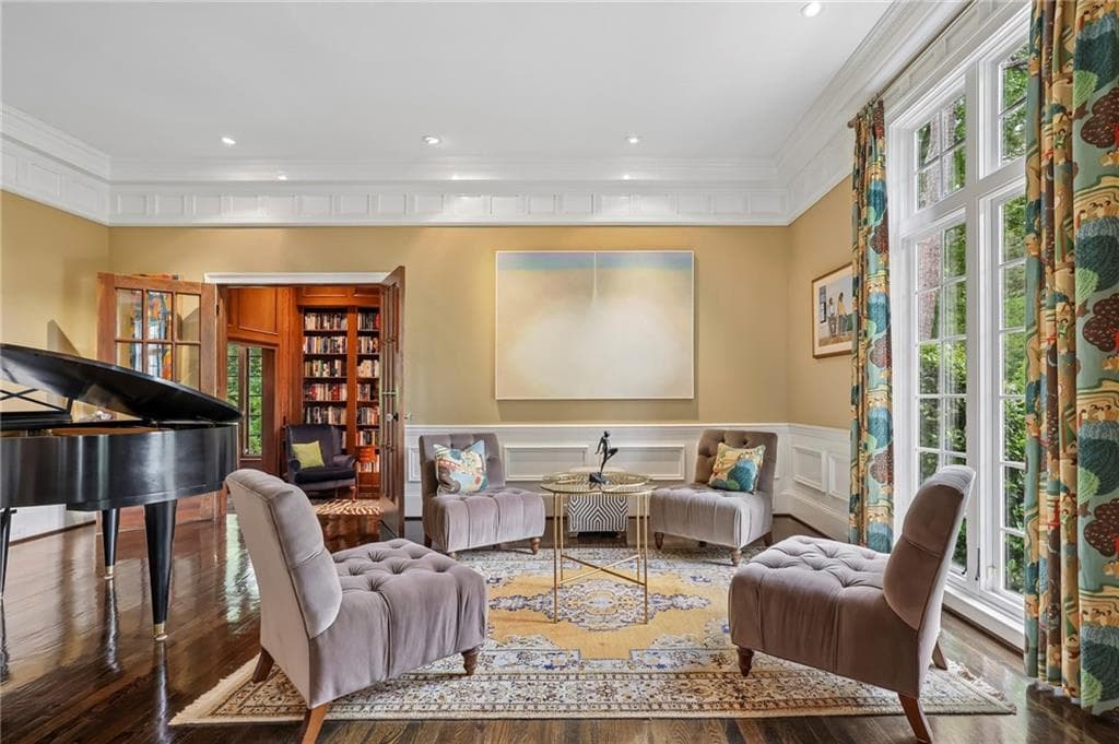 5 bedroom, 7 bathroom, 9,176 sq ft single family residence under contract at 105 Wilderbluff Court, Atlanta, GA 30328 — photo 10
