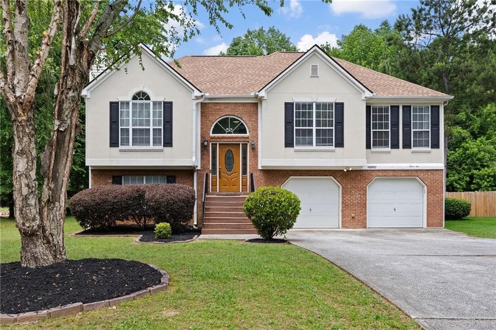 5 bedroom, 3 bathroom, 2,570 sq ft single family residence sold at 1476 Bellemeade Farms Road, Marietta, GA 30008