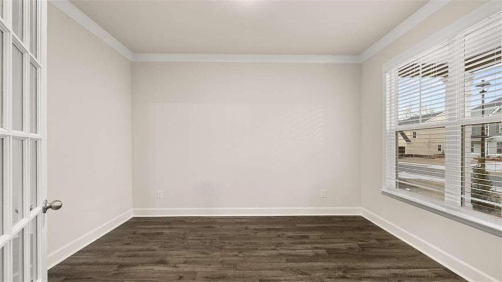 5 bedroom, 4 bathroom, 3,034 sq ft single family residence for sale at 490 Beachview Road, Hampton, GA 30228 — photo 7