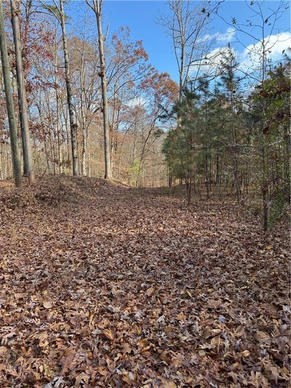 single family residence under contract at 857 Laurel Lane, Winder, GA 30680 — photo 4
