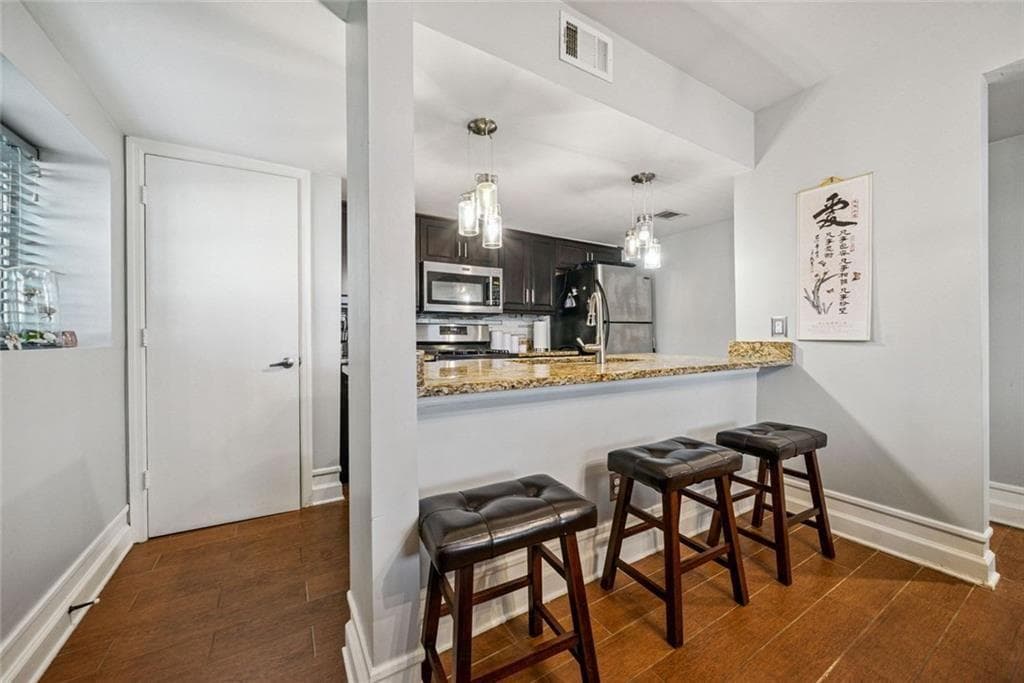 2 bedroom, 1 bathroom, 1,102 sq ft condominium for sale at 3048 Briarcliff Road 9, Atlanta, GA 30329 — photo 8