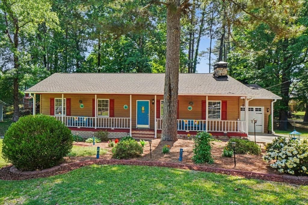 160 Ember Court, Fairburn, GA 30213 — most recent listing photo