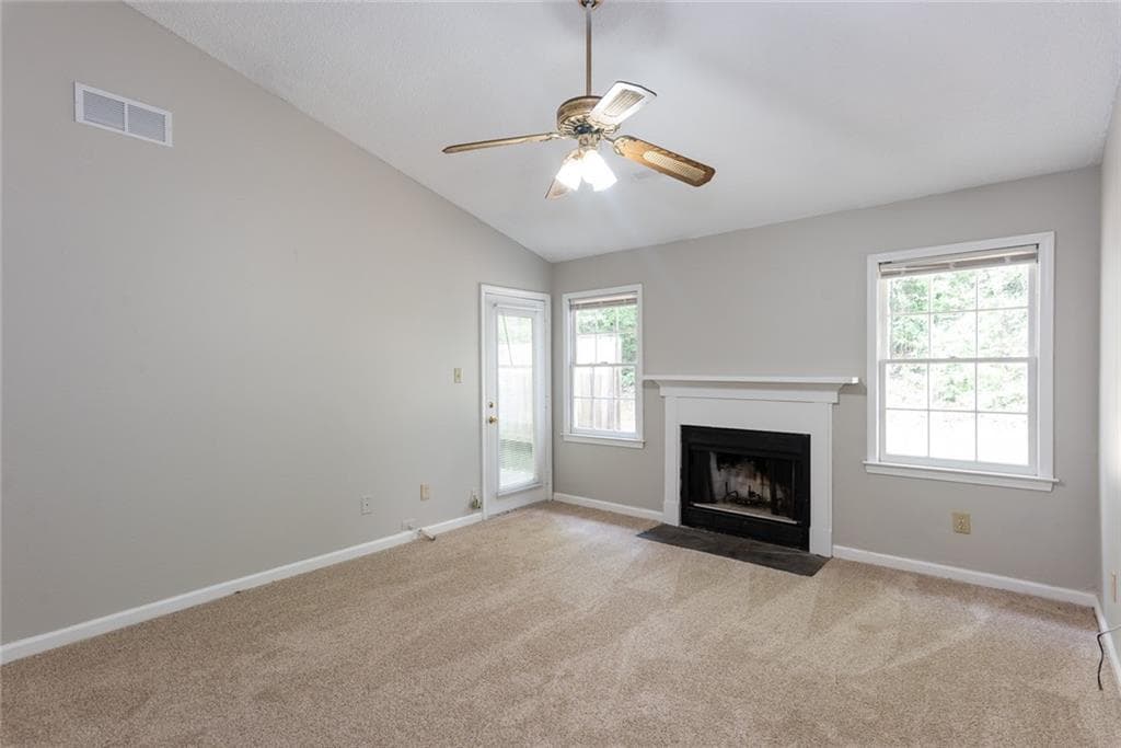 3 bedroom, 3 bathroom, 1,313 sq ft townhouse under contract at 1676 Winchester Way, Conyers, GA 30013 — photo 9