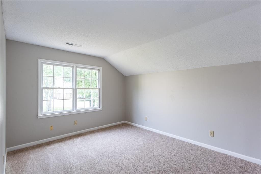 3 bedroom, 3 bathroom, 1,313 sq ft townhouse under contract at 1676 Winchester Way, Conyers, GA 30013 — photo 10