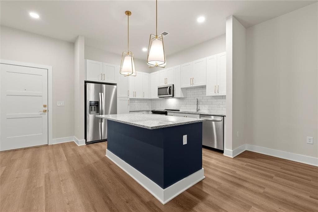 1 bedroom, 2 bathroom condominium for rent at 2648 Sandy Plains Road 218, Marietta, GA 30066 for $2,746 a month — photo 4