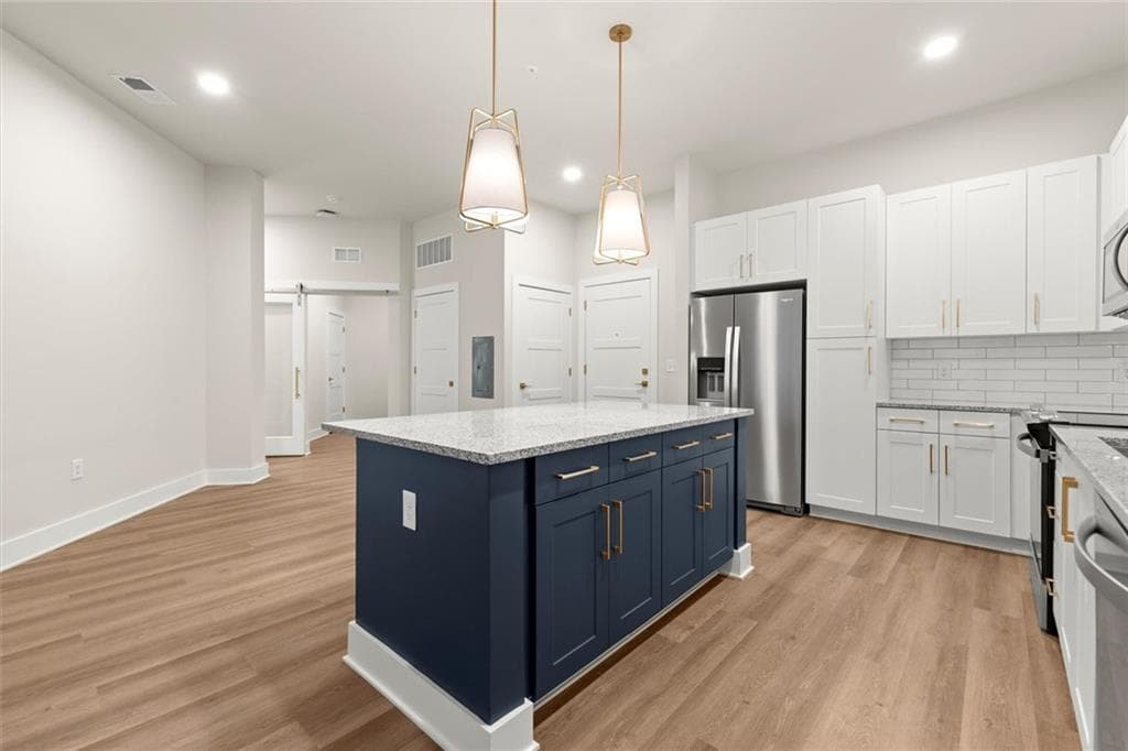 1 bedroom, 2 bathroom condominium for rent at 2648 Sandy Plains Road 218, Marietta, GA 30066 for $2,746 a month — photo 6