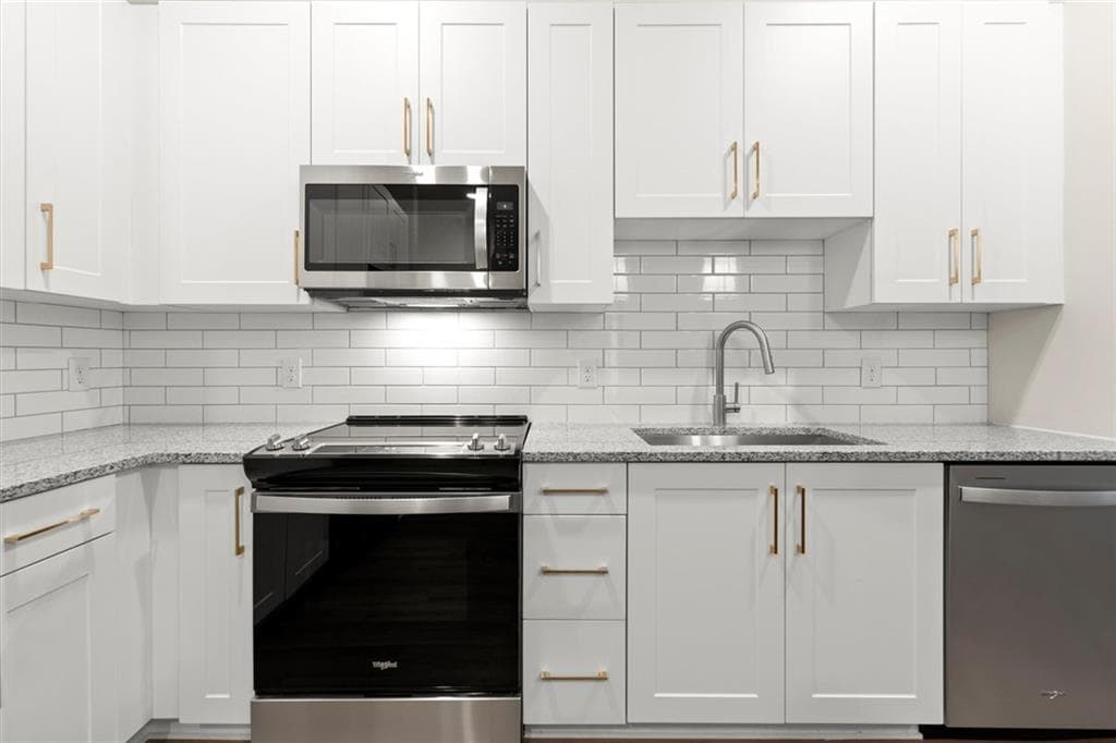1 bedroom, 2 bathroom condominium for rent at 2648 Sandy Plains Road 218, Marietta, GA 30066 for $2,746 a month — photo 8