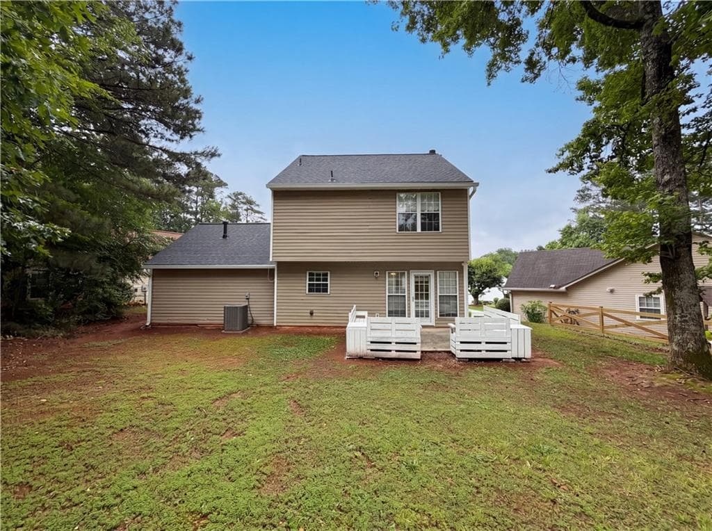 3 bedroom, 3 bathroom, 1,452 sq ft single family residence under contract at 215 Twin Brook Way, Lawrenceville, GA 30043 — photo 5
