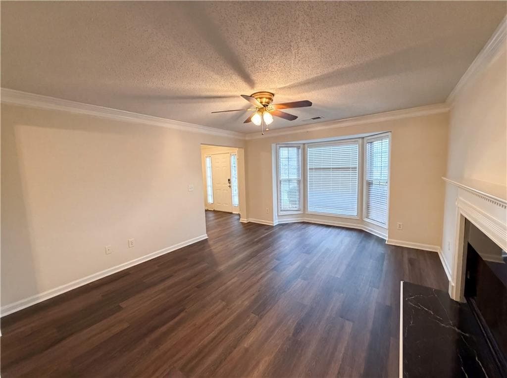 3 bedroom, 3 bathroom, 1,452 sq ft single family residence under contract at 215 Twin Brook Way, Lawrenceville, GA 30043 — photo 10