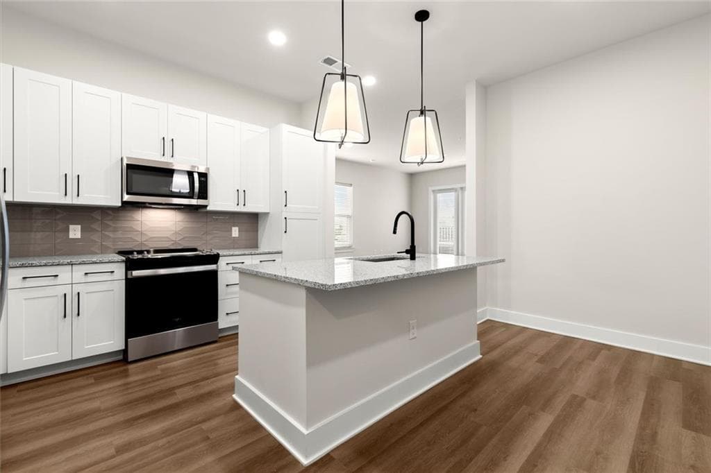 2 bedroom, 2 bathroom condominium for rent at 2648 Sandy Plains Road 246, Marietta, GA 30066 for $3,823 a month — photo 2