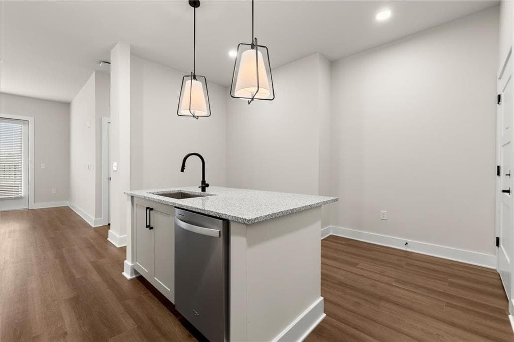 2 bedroom, 2 bathroom condominium for rent at 2648 Sandy Plains Road 246, Marietta, GA 30066 for $3,823 a month — photo 7