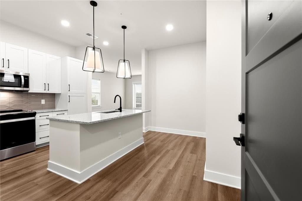 2 bedroom, 2 bathroom condominium for rent at 2648 Sandy Plains Road 146, Marietta, GA 30066 for $3,749 a month
