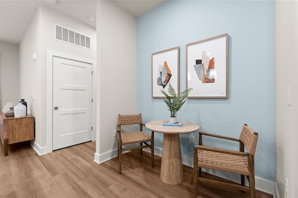 2 bedroom, 2 bathroom condominium for rent at 2648 Sandy Plains Road 240, Marietta, GA 30066 for $2,764 a month — photo 2
