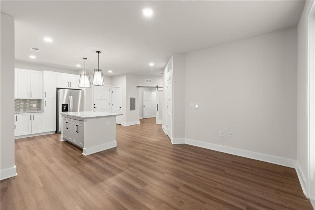 1 bedroom, 2 bathroom condominium for rent at 2648 Sandy Plains Road 343, Marietta, GA 30066 for $2,701 a month — photo 8