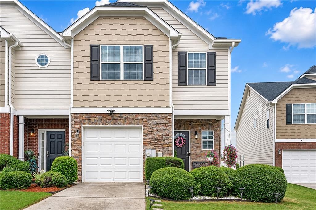 3 bedroom, 3 bathroom, 1,900 sq ft townhouse under contract at 2113 Hasel Street, Lawrenceville, GA 30044