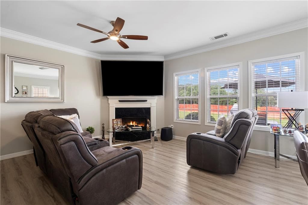 3 bedroom, 3 bathroom, 1,900 sq ft townhouse under contract at 2113 Hasel Street, Lawrenceville, GA 30044 — photo 8