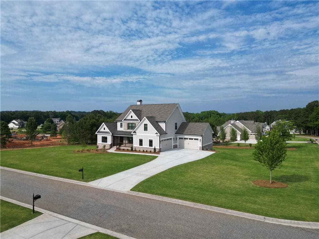5 bedroom, 4 bathroom, 3,429 sq ft single family residence under contract at 2113 Stonegate Way, Monroe, GA 30656 — photo 3