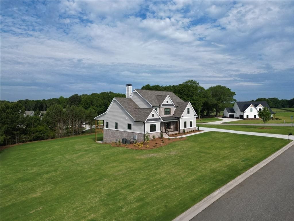 5 bedroom, 4 bathroom, 3,429 sq ft single family residence under contract at 2113 Stonegate Way, Monroe, GA 30656 — photo 5