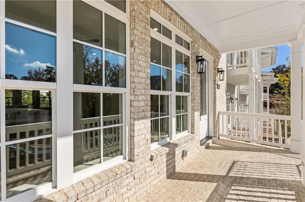 4 bedroom, 4 bathroom, 2,566 sq ft townhouse for rent at 2035 Parkside Lane, Roswell, GA 30076 for $3,750 a month — photo 4