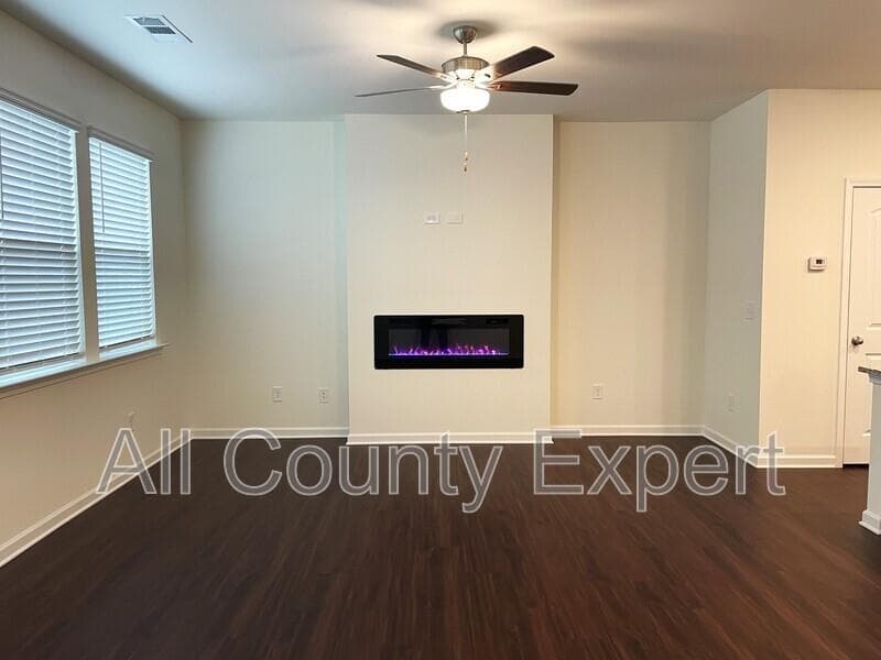 3 bedroom, 3 bathroom, 1,800 sq ft townhouse for rent at 272 Whitetail Circle, Canton, GA 30115 for $2,050 a month — photo 6