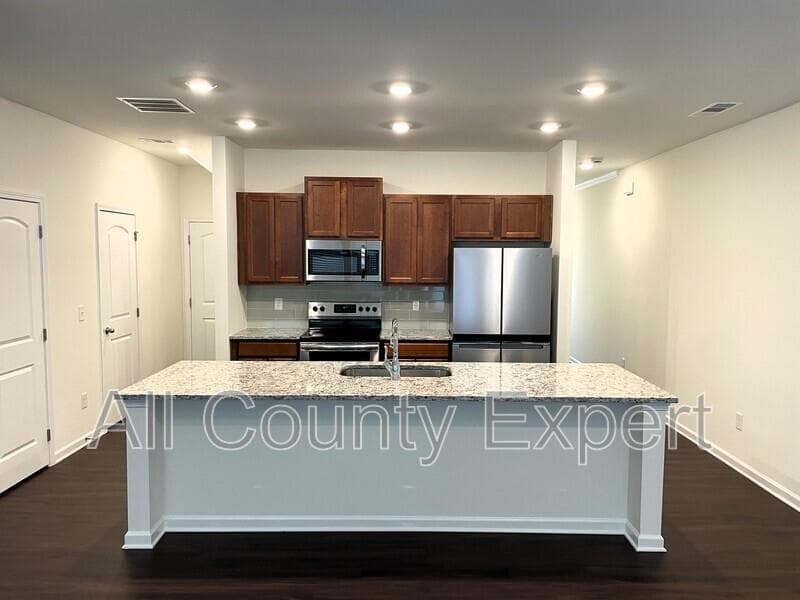 3 bedroom, 3 bathroom, 1,800 sq ft townhouse for rent at 272 Whitetail Circle, Canton, GA 30115 for $2,050 a month — photo 9