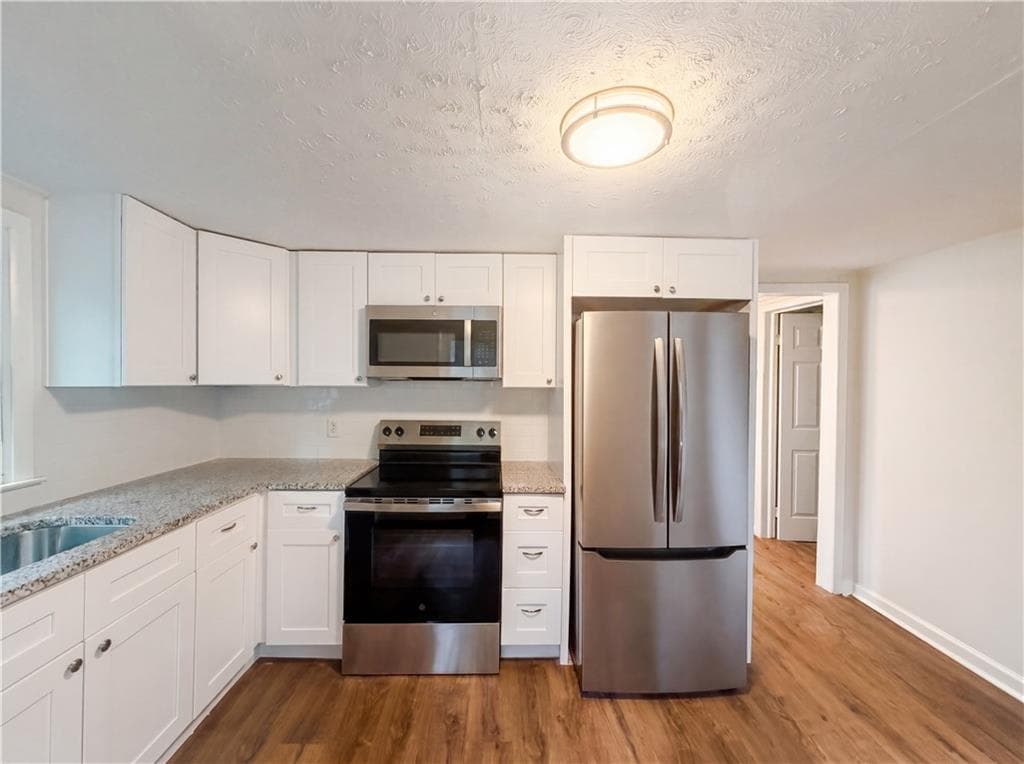 2 bedroom, 1 bathroom, 896 sq ft single family residence for sale at 710 Milton Street, Scottdale, GA 30079 — photo 8