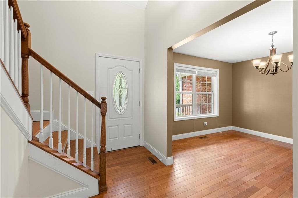 5 bedroom, 3 bathroom, 2,174 sq ft single family residence for sale at 577 Everett Springs Road, Calhoun, GA 30701 — photo 8