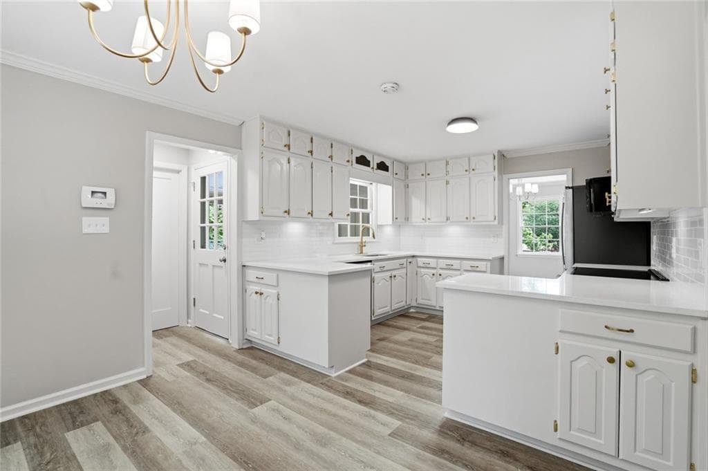 5 bedroom, 3 bathroom, 3,292 sq ft single family residence for sale at 2595 Marsha Circle, Cumming, GA 30041 — photo 4