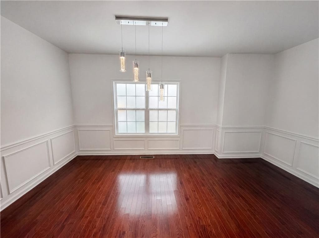 4 bedroom, 4 bathroom, 2,253 sq ft condominium under contract at 2102 Tidal Cove, Lawrenceville, GA 30043 — photo 7