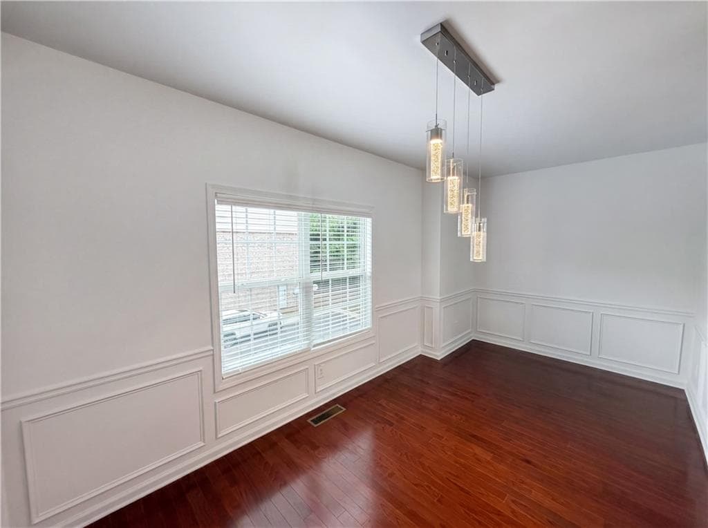 4 bedroom, 4 bathroom, 2,253 sq ft condominium under contract at 2102 Tidal Cove, Lawrenceville, GA 30043 — photo 8