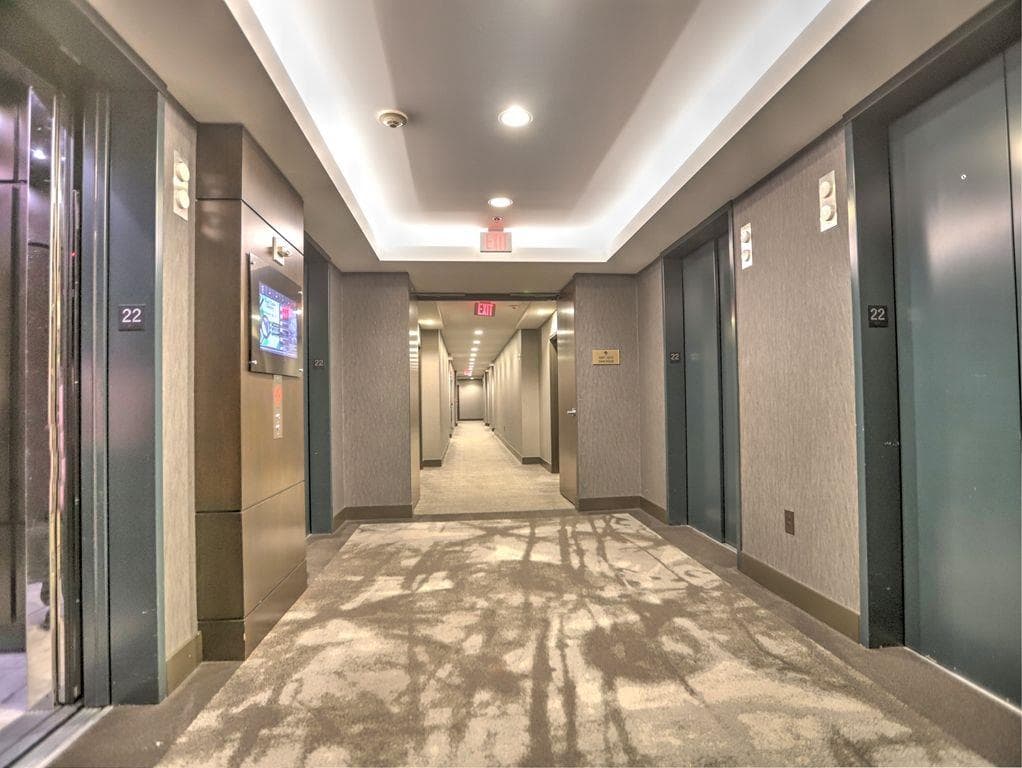 2 bedroom, 1 bathroom, 803 sq ft condominium for sale at 855 Peachtree Street 2208, Atlanta, GA 30308 — photo 3