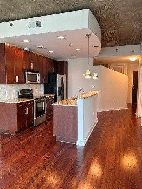 2 bedroom, 1 bathroom, 803 sq ft condominium for sale at 855 Peachtree Street 2208, Atlanta, GA 30308 — photo 9