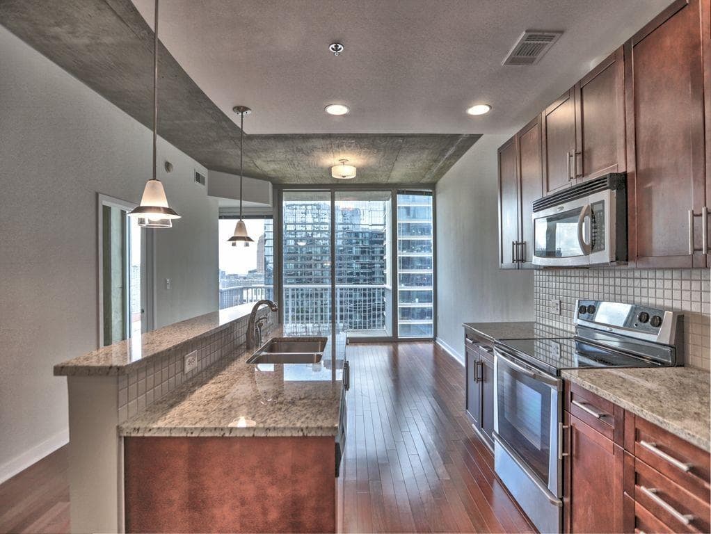 2 bedroom, 1 bathroom, 803 sq ft condominium for sale at 855 Peachtree Street 2208, Atlanta, GA 30308 — photo 10