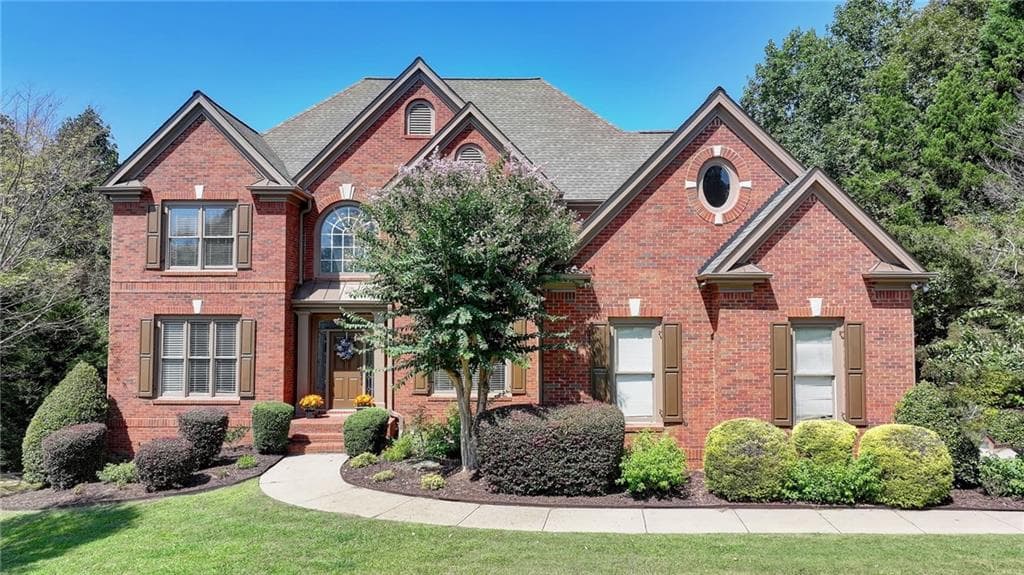5 bedroom, 5 bathroom, 4,724 sq ft single family residence for sale at 1458 Edenfield Pte, Cumming, GA 30041 — photo 2