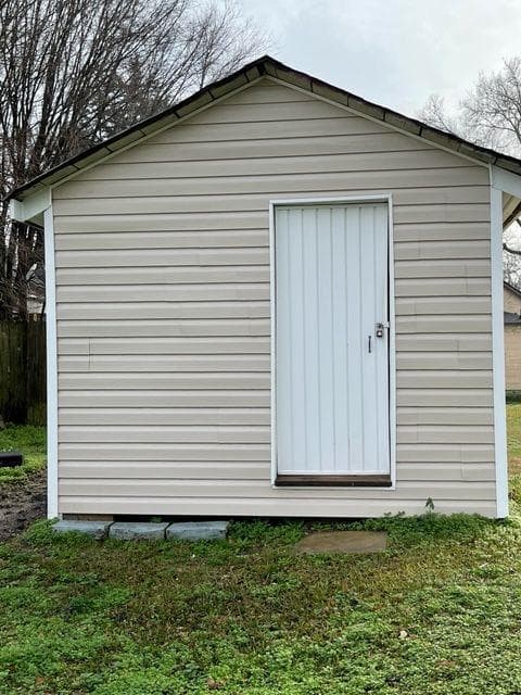 2 bedroom, 2 bathroom, 1,597 sq ft single family residence for rent at 1605 Broad Street, Conyers, GA 30012 for $1,575 a month — photo 4