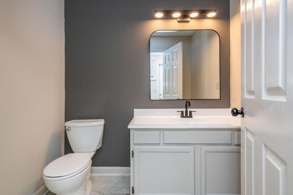 3 bedroom, 3 bathroom, 1,716 sq ft townhouse for sale at 1354 Sheffield Glen Way, Atlanta, GA 30329 — photo 7