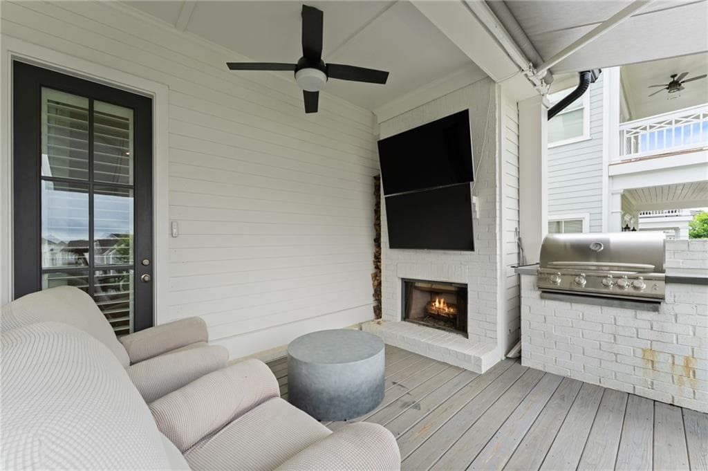 5 bedroom, 4 bathroom, 4,000 sq ft single family residence for sale at 7170 Lullwater Road, Cumming, GA 30040 — photo 7