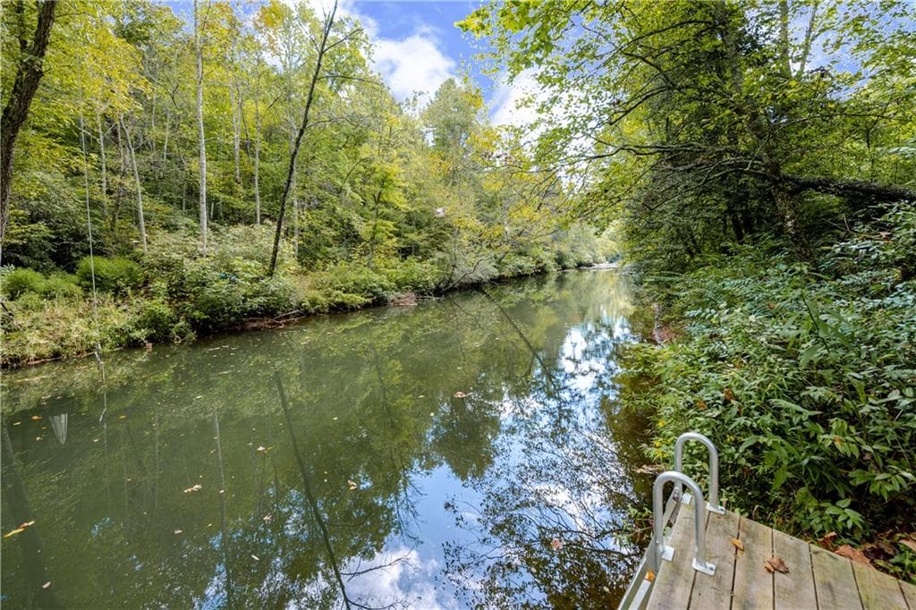 2 bedroom, 2 bathroom, 1,500 sq ft single family residence for sale at 124 CANDY MAN Lane, Dahlonega, GA 30533 — photo 8