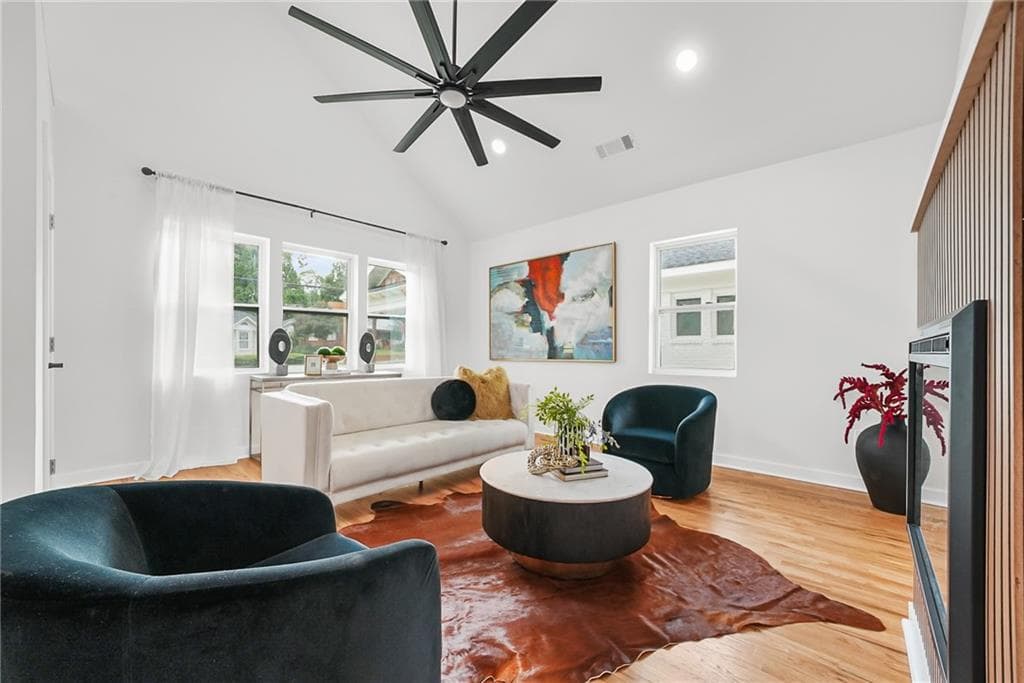 5 bedroom, 4 bathroom, 1,910 sq ft single family residence for sale at 583 Flat Shoals Avenue, Atlanta, GA 30316 — photo 6