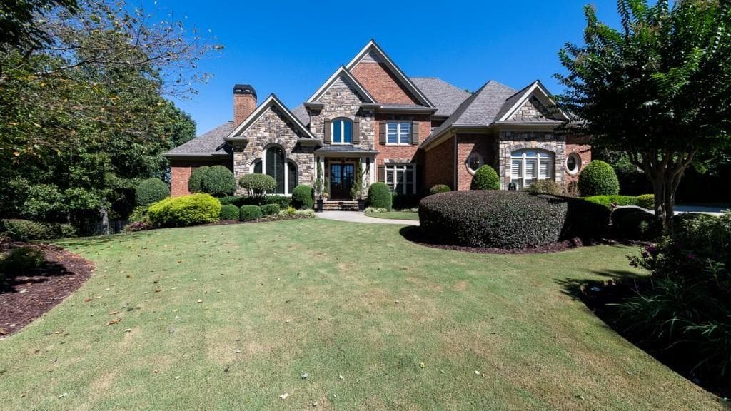 7 bedroom, 9 bathroom single family residence for rent at 165 Autry Trail, Alpharetta, GA 30022 for $10,000 a month — photo 3