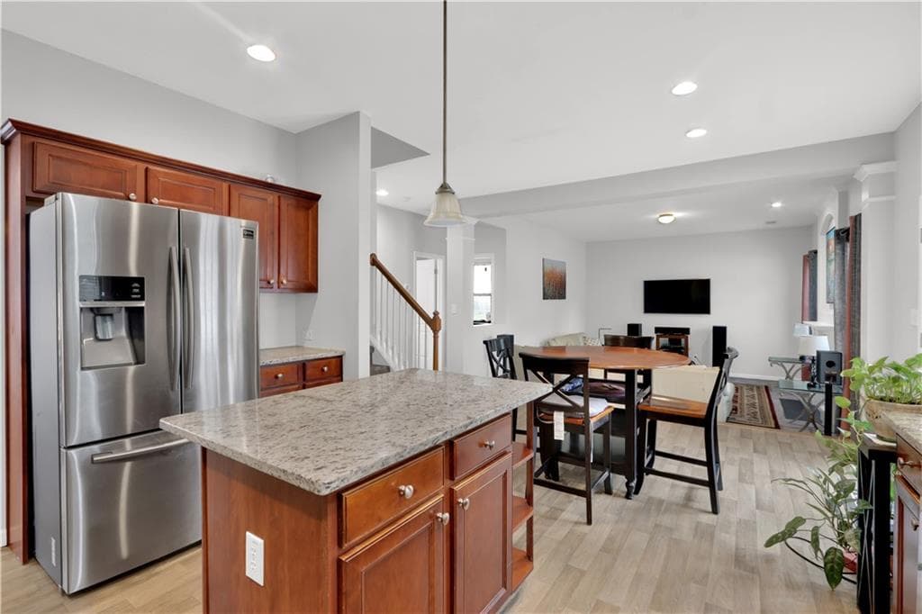 5 bedroom, 3 bathroom, 2,717 sq ft single family residence for sale at 660 Simonton Crest Drive, Lawrenceville, GA 30045 — photo 6