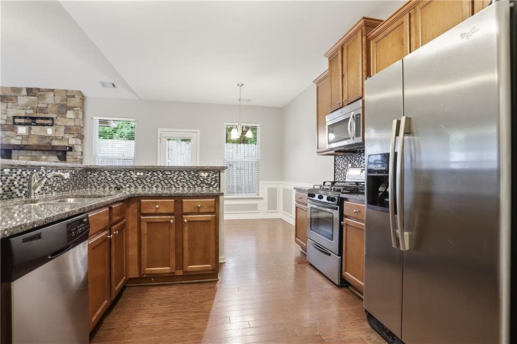 3 bedroom, 2 bathroom, 1,797 sq ft single family residence for sale at 236 Manous Way, Canton, GA 30115 — photo 6