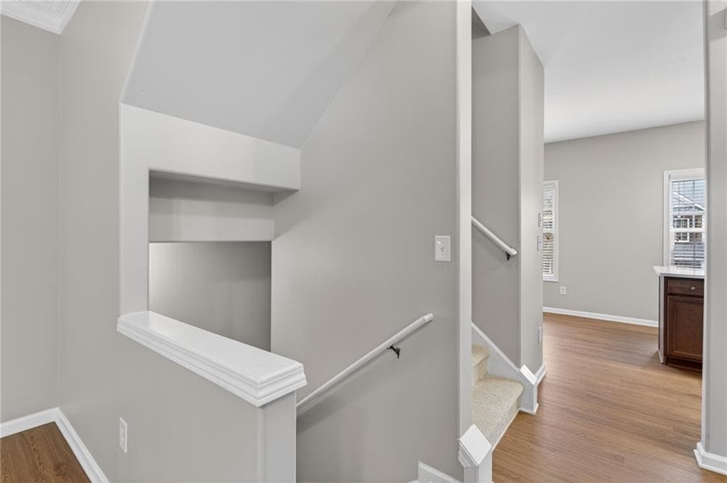 2 bedroom, 3 bathroom, 1,552 sq ft townhouse for sale at 1186 Lake Point Way, Suwanee, GA 30024 — photo 5